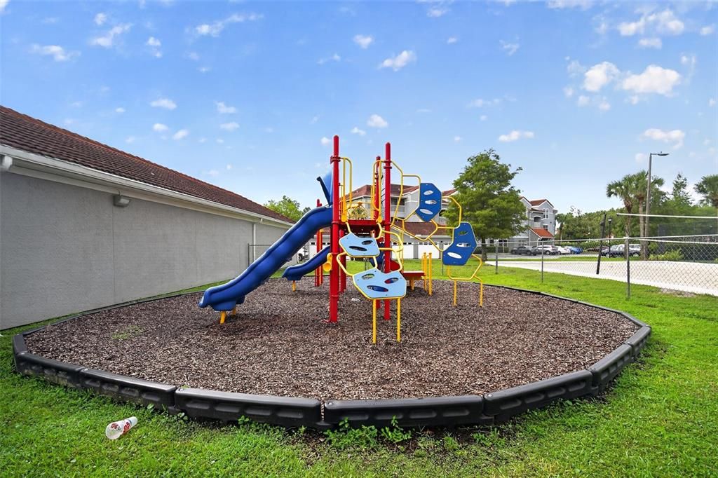 For Rent: $1,950 (2 beds, 2 baths, 1083 Square Feet)