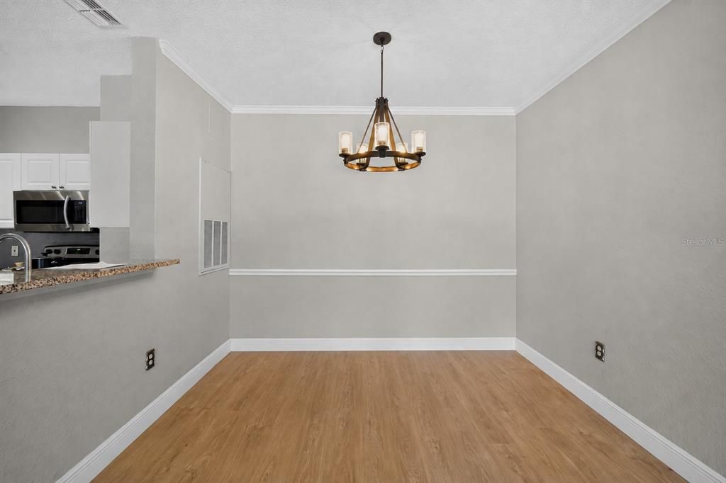 For Rent: $1,950 (2 beds, 2 baths, 1083 Square Feet)