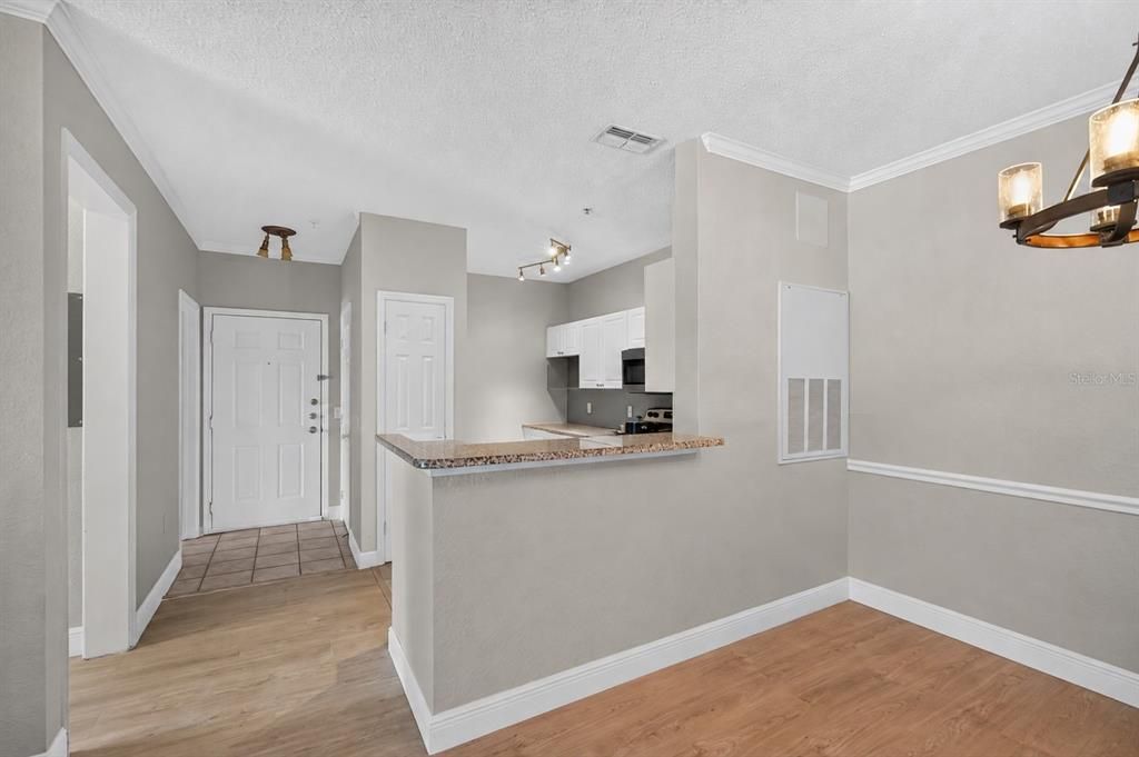 For Rent: $1,950 (2 beds, 2 baths, 1083 Square Feet)
