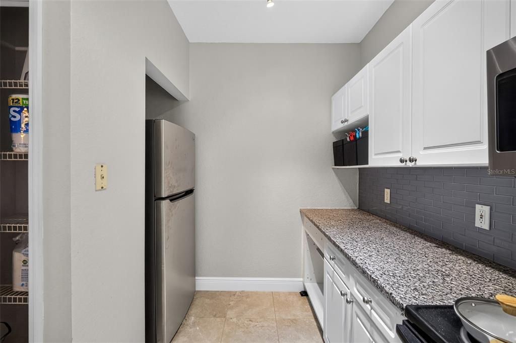 For Rent: $1,950 (2 beds, 2 baths, 1083 Square Feet)