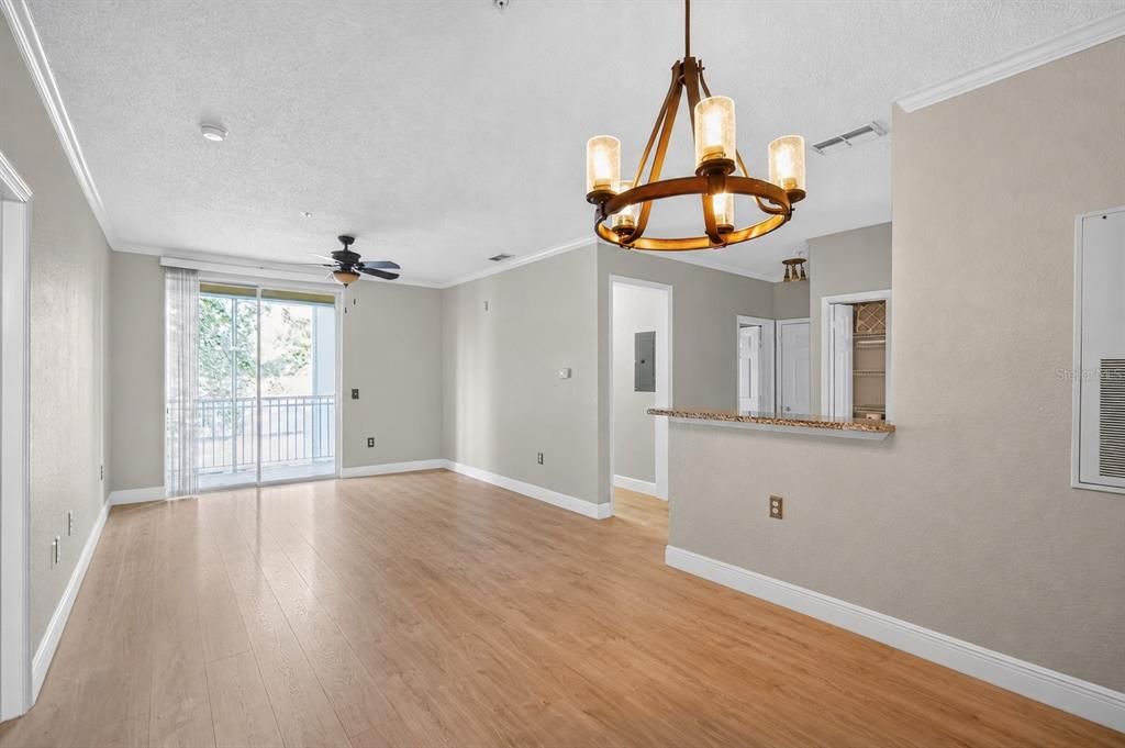 For Rent: $1,950 (2 beds, 2 baths, 1083 Square Feet)