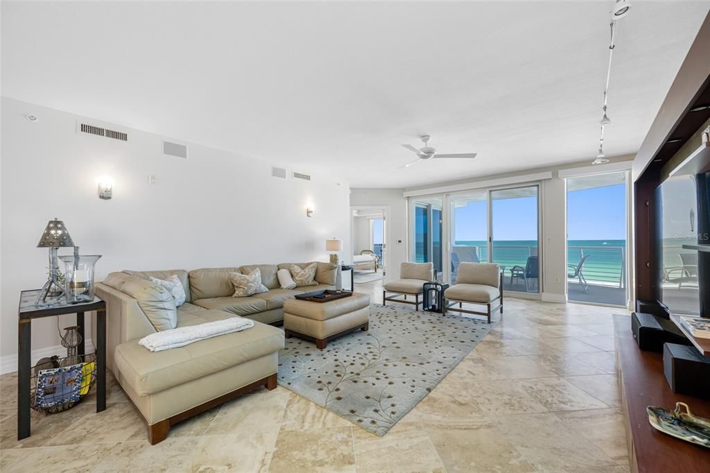 В аренду: $9,500 (3 спален, 2 ванн, 2355 Квадратных фут)
