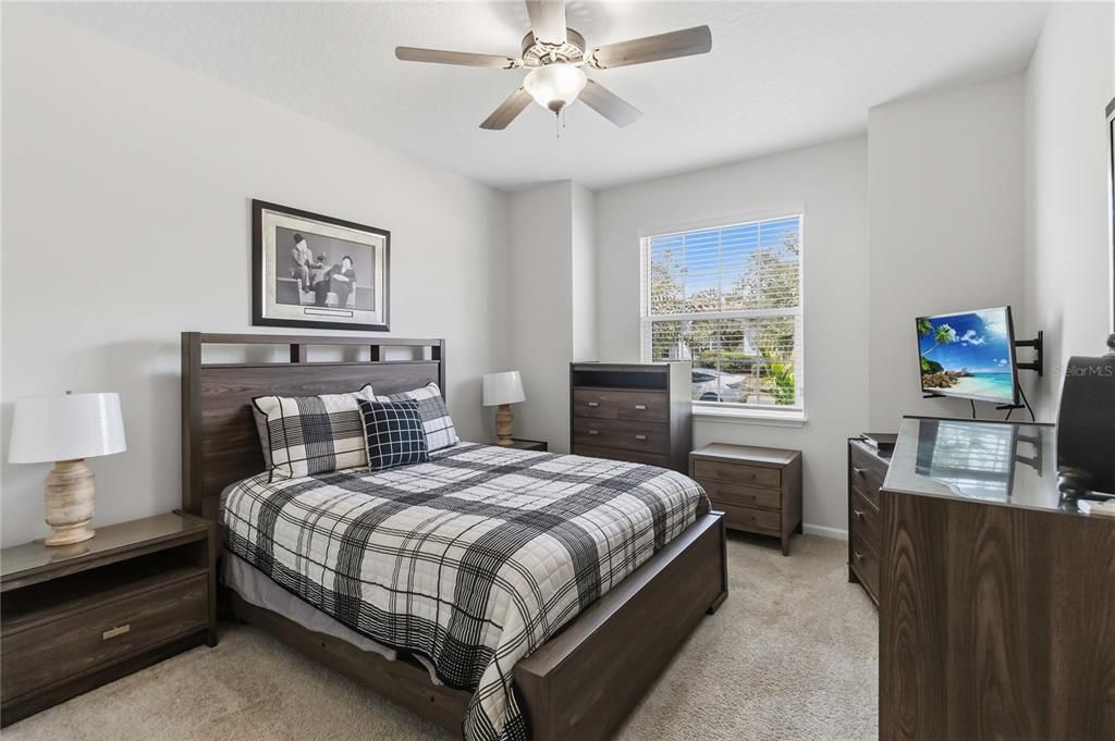 For Sale: $610,000 (3 beds, 3 baths, 2185 Square Feet)