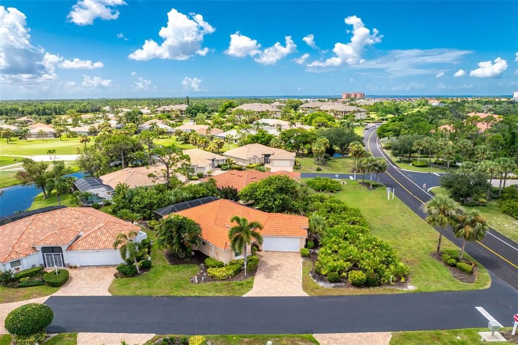 En Venta: $359,000 (2 camas, 2 baños, 1279 Pies cuadrados)