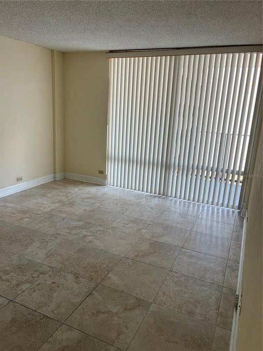 For Rent: $2,900 (2 beds, 2 baths, 1324 Square Feet)