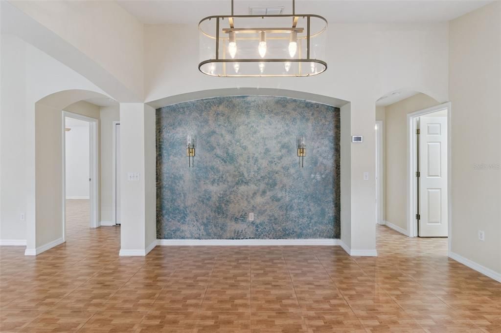 For Sale: $257,500 (2 beds, 2 baths, 1405 Square Feet)