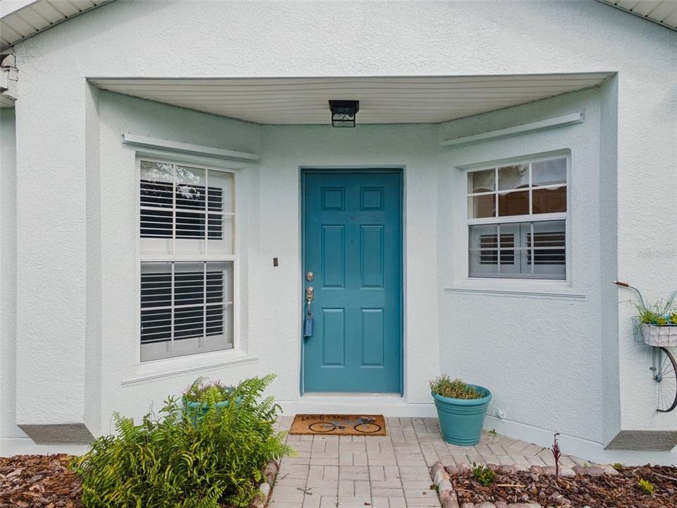 For Sale: $257,500 (2 beds, 2 baths, 1405 Square Feet)