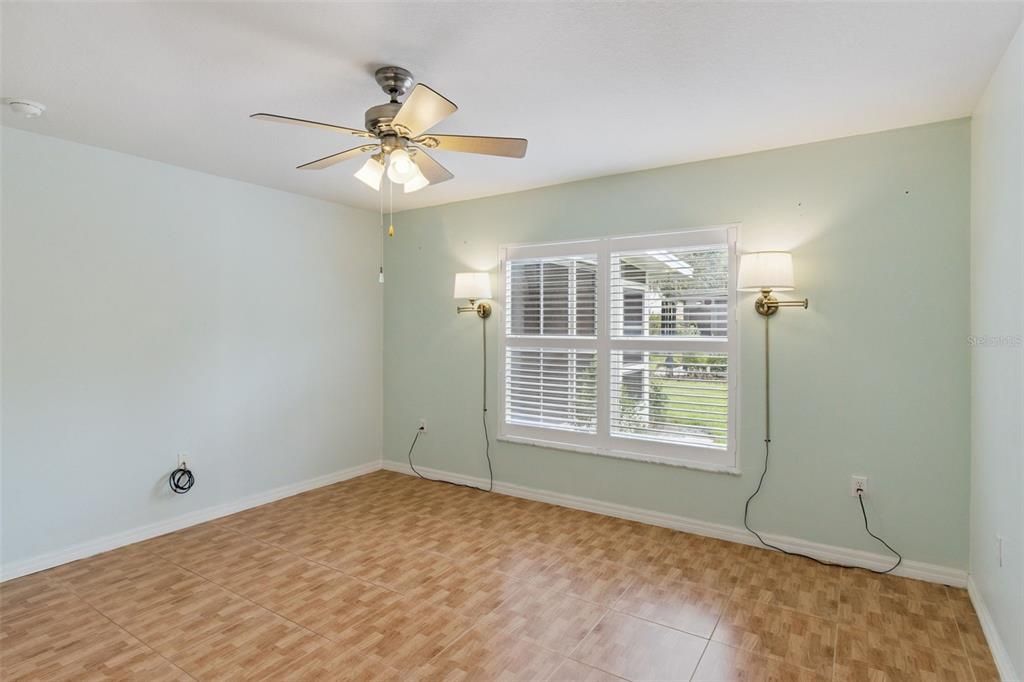 For Sale: $257,500 (2 beds, 2 baths, 1405 Square Feet)