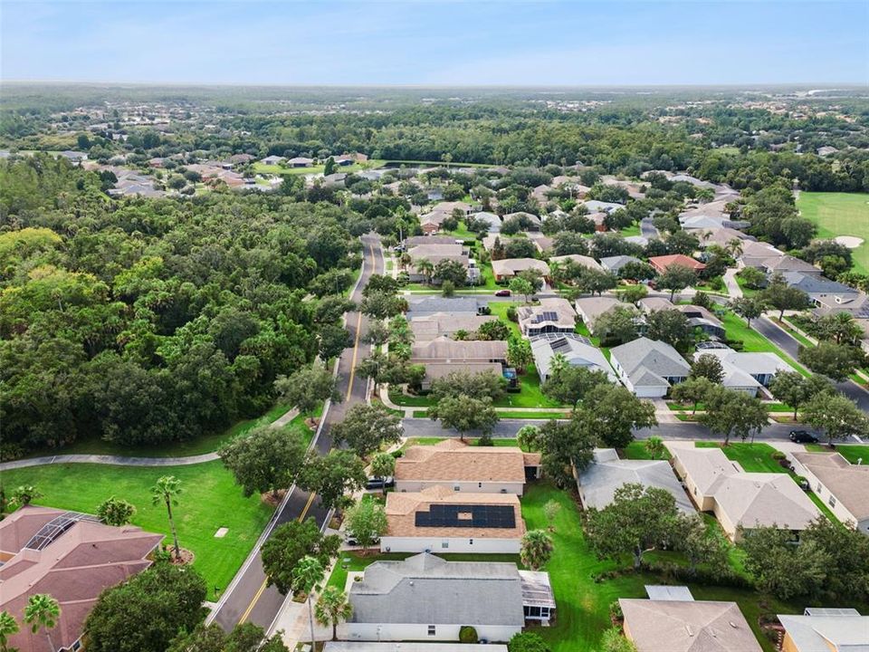 For Sale: $257,500 (2 beds, 2 baths, 1405 Square Feet)