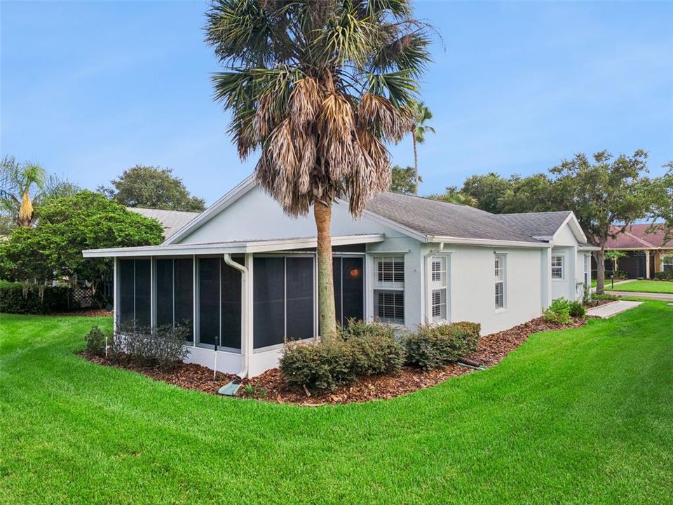 For Sale: $257,500 (2 beds, 2 baths, 1405 Square Feet)