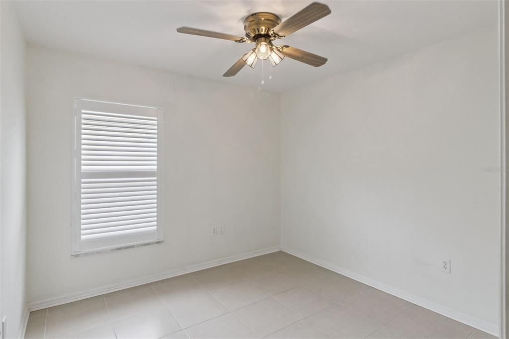 For Sale: $257,500 (2 beds, 2 baths, 1405 Square Feet)