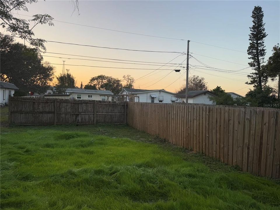 For Rent: $2,250 (2 beds, 2 baths, 1012 Square Feet)