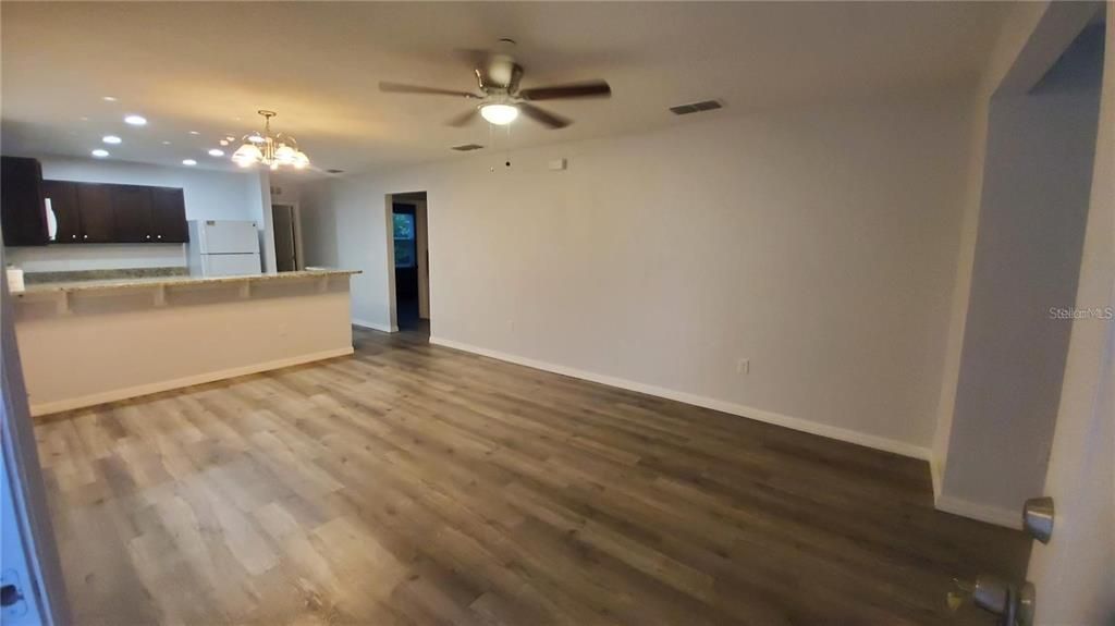For Rent: $1,749 (3 beds, 2 baths, 1120 Square Feet)