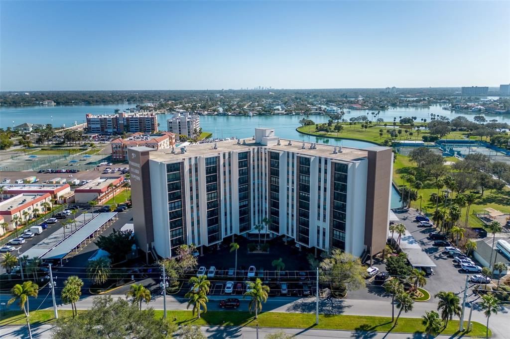 For Rent: $2,100 (2 beds, 2 baths, 1050 Square Feet)