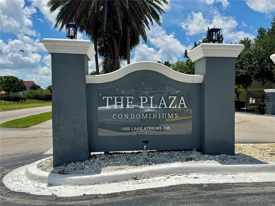 For Sale: $105,000 (2 beds, 2 baths, 864 Square Feet)