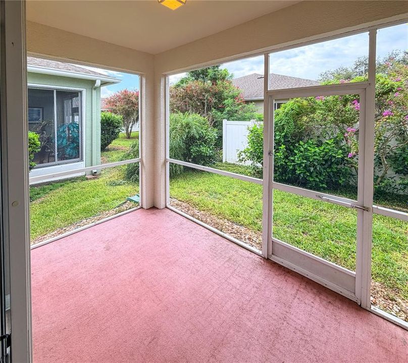For Sale: $299,900 (2 beds, 2 baths, 1466 Square Feet)