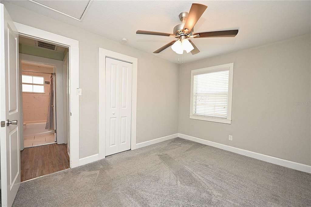For Rent: $1,800 (3 beds, 1 baths, 1100 Square Feet)