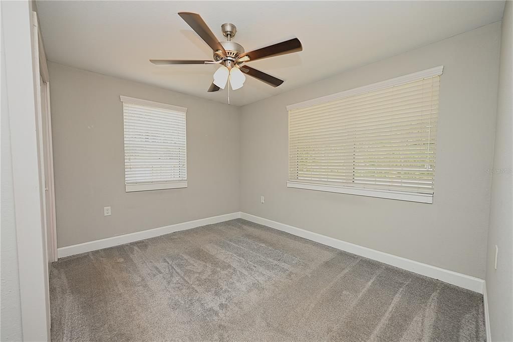 For Rent: $1,800 (3 beds, 1 baths, 1100 Square Feet)