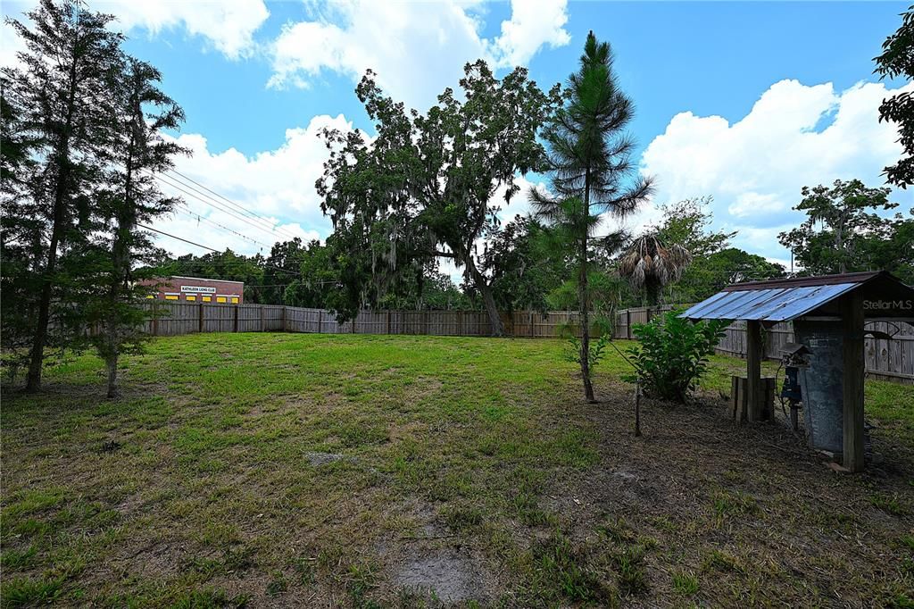For Rent: $1,800 (3 beds, 1 baths, 1100 Square Feet)