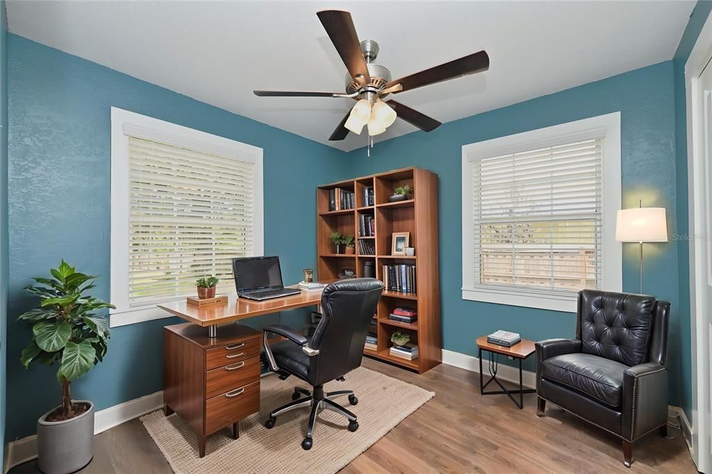 For Rent: $1,800 (3 beds, 1 baths, 1100 Square Feet)