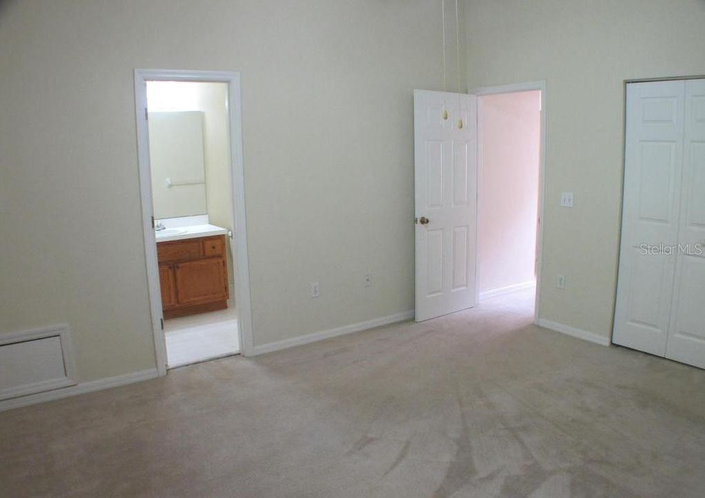 For Rent: $1,795 (2 beds, 2 baths, 1400 Square Feet)