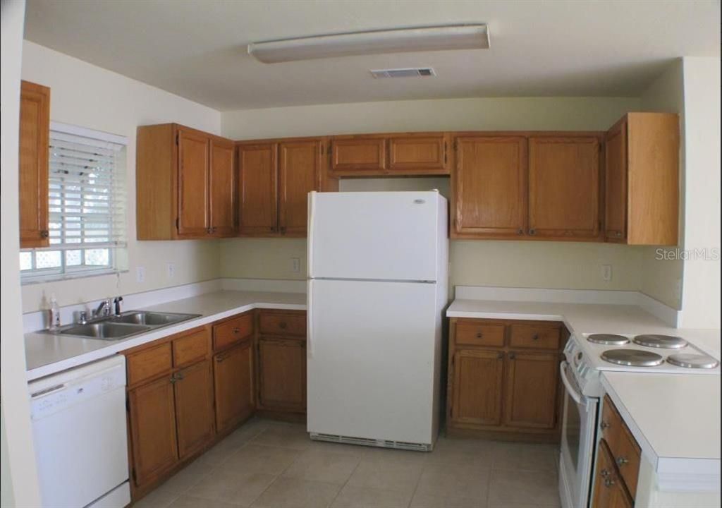 For Rent: $1,795 (2 beds, 2 baths, 1400 Square Feet)
