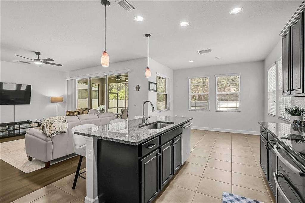 For Sale: $665,000 (4 beds, 4 baths, 2771 Square Feet)