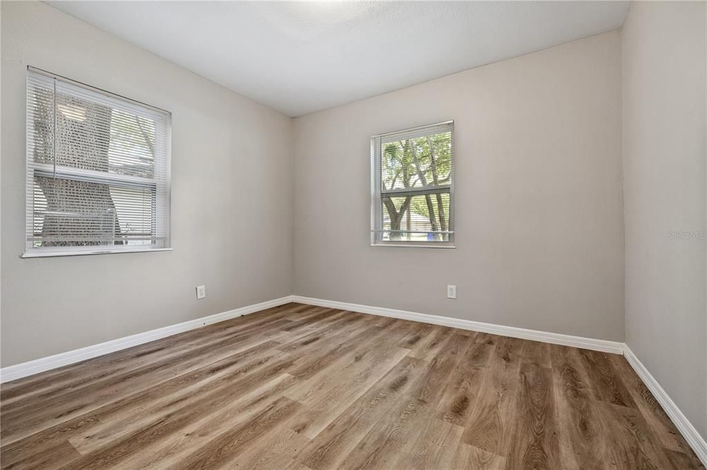 For Rent: $2,500 (3 beds, 2 baths, 1008 Square Feet)