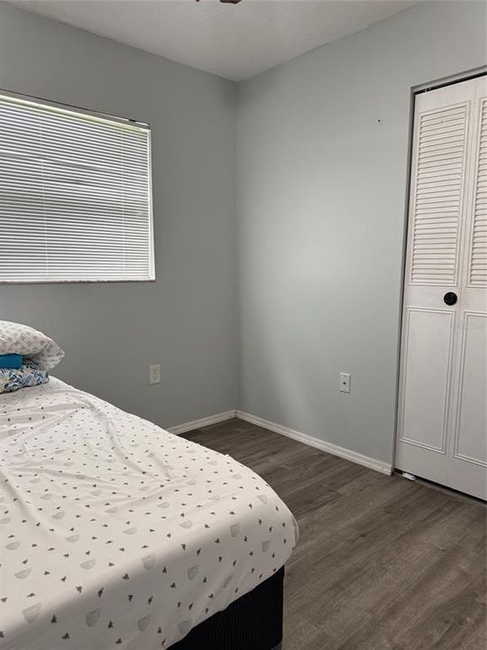 For Sale: $250,000 (2 beds, 1 baths, 1275 Square Feet)