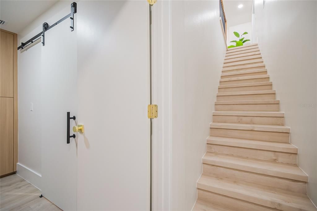На продажу: $1,575,000 (4 спален, 3 ванн, 4058 Квадратных фут)