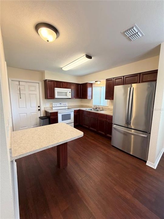 En Venta: $279,000 (3 camas, 2 baños, 1124 Pies cuadrados)