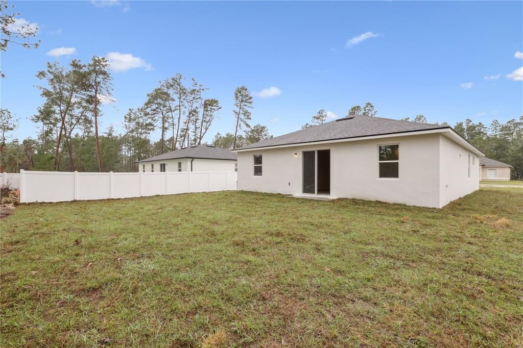For Sale: $299,900 (4 beds, 2 baths, 1787 Square Feet)