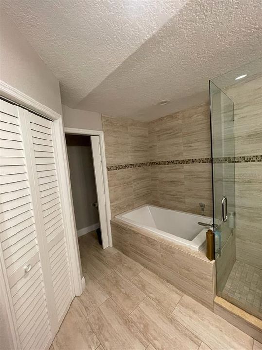 For Rent: $2,800 (2 beds, 2 baths, 1353 Square Feet)