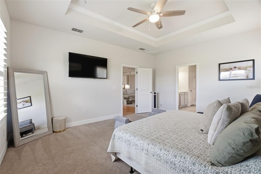 For Sale: $515,000 (4 beds, 3 baths, 2550 Square Feet)