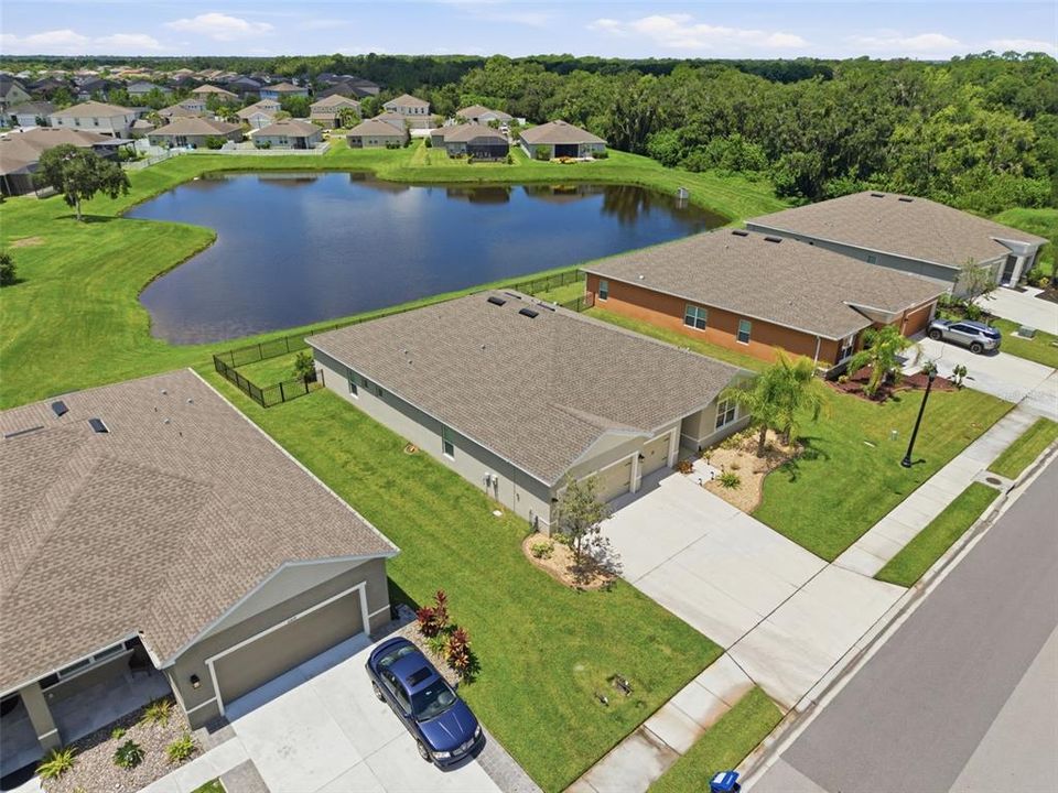 For Sale: $515,000 (4 beds, 3 baths, 2550 Square Feet)