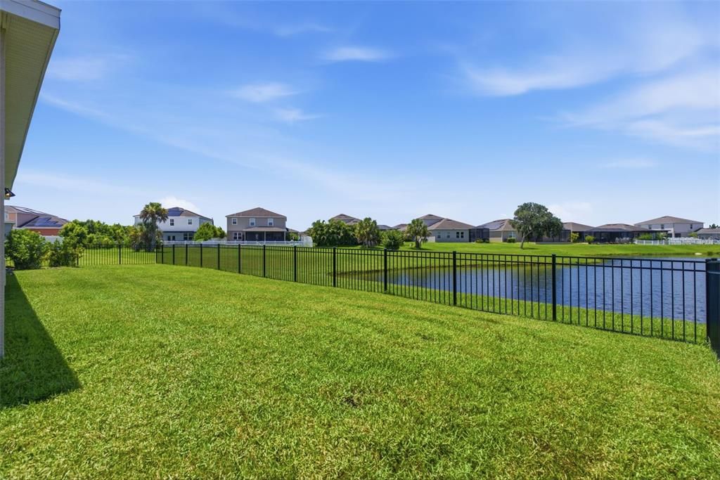 For Sale: $515,000 (4 beds, 3 baths, 2550 Square Feet)