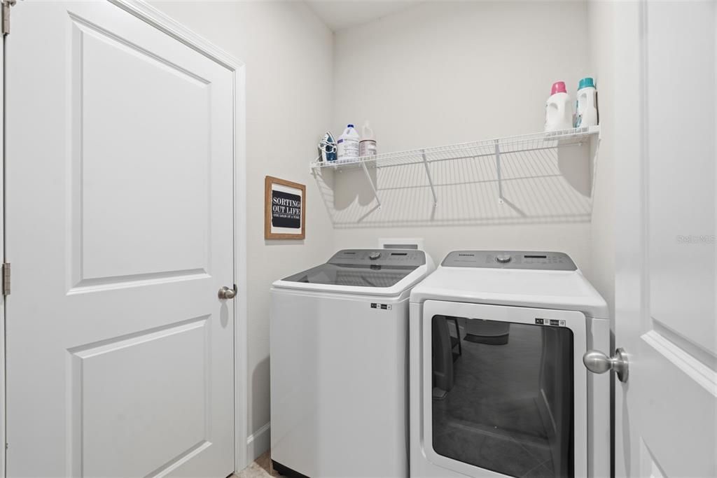 For Sale: $515,000 (4 beds, 3 baths, 2550 Square Feet)