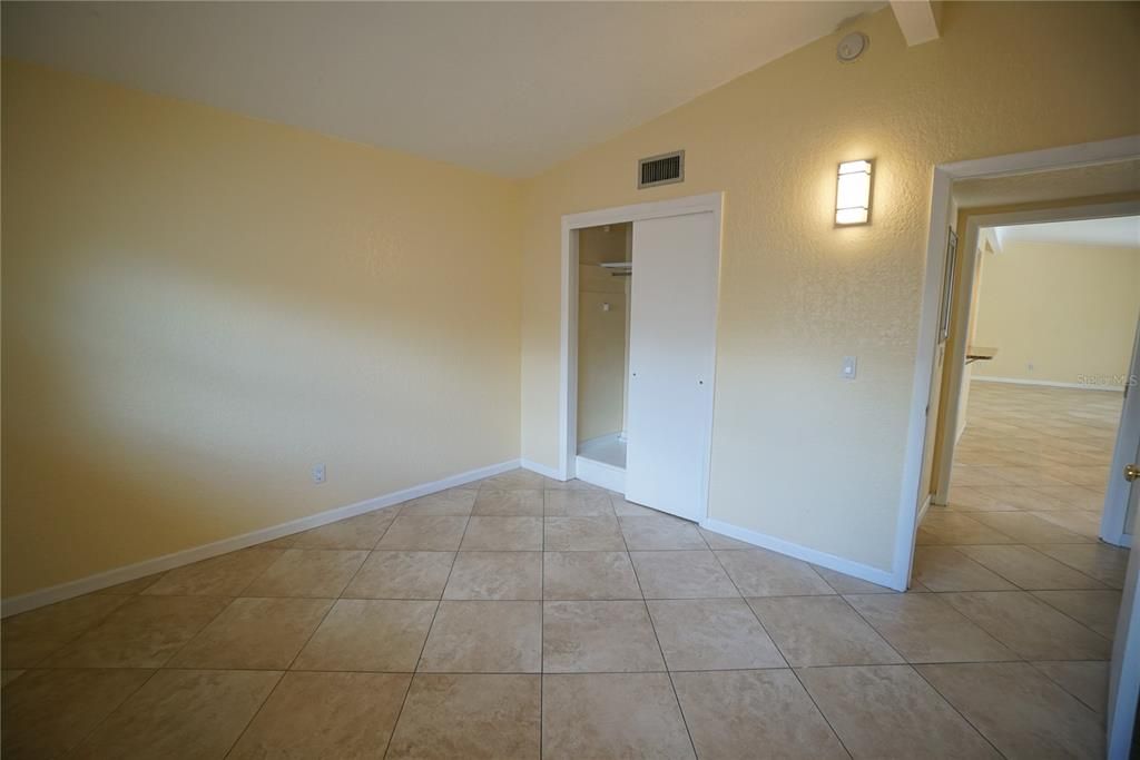 For Rent: $2,750 (3 beds, 2 baths, 1387 Square Feet)