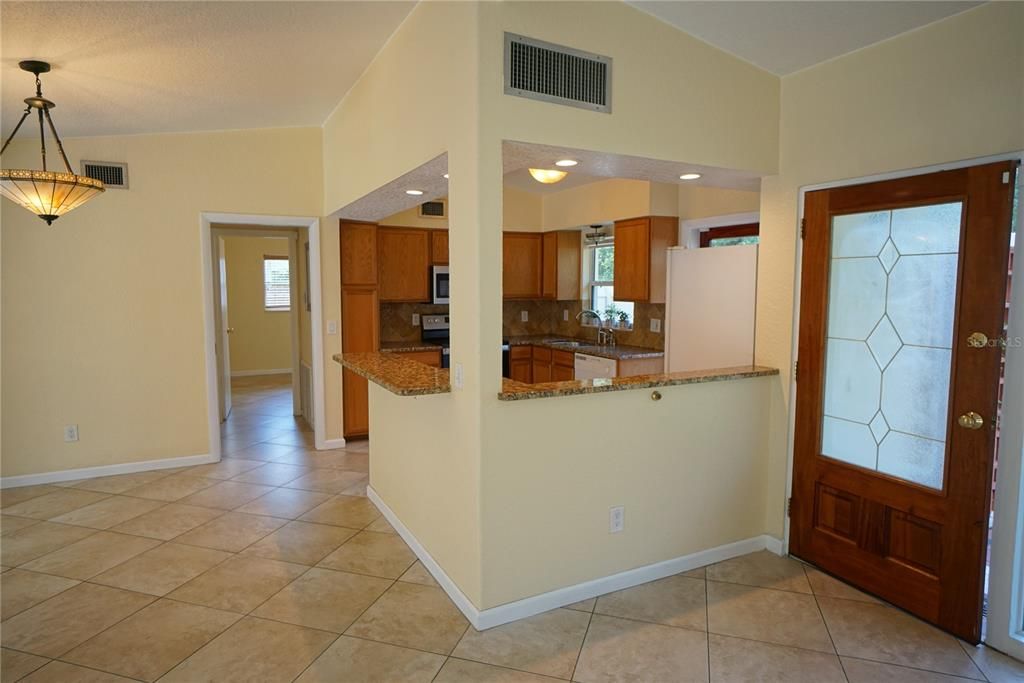 For Rent: $2,750 (3 beds, 2 baths, 1387 Square Feet)