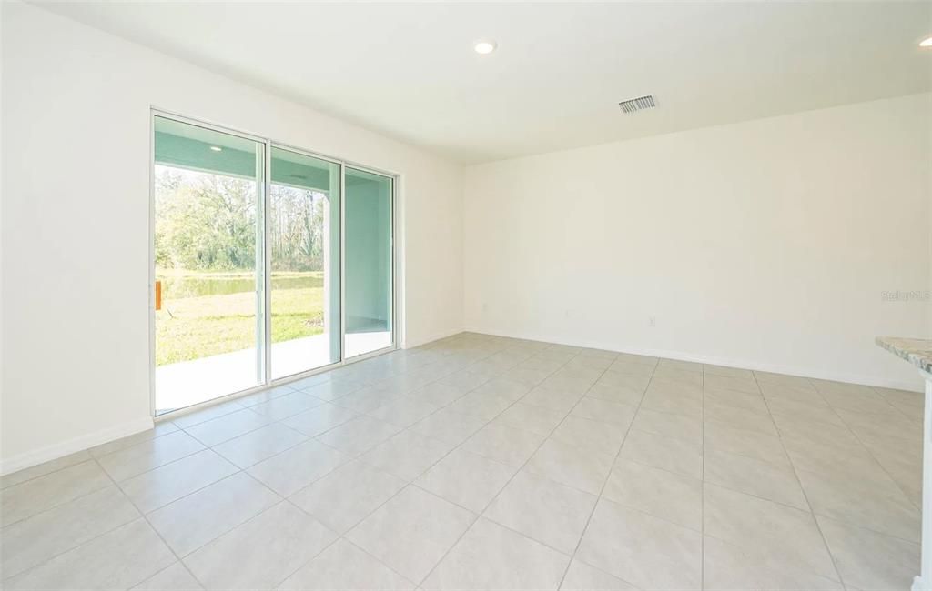 En Renta: $2,350 (3 camas, 2 baños, 1758 Pies cuadrados)