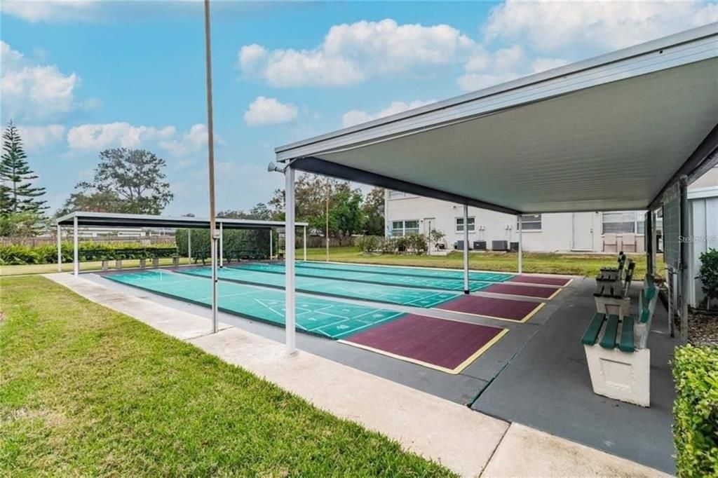For Sale: $159,900 (2 beds, 2 baths, 1355 Square Feet)