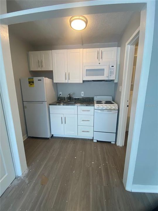 For Rent: $795 (0 beds, 1 baths, 500 Square Feet)