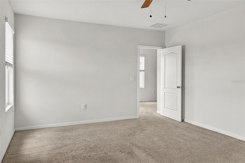 For Sale: $350,000 (3 beds, 2 baths, 1760 Square Feet)