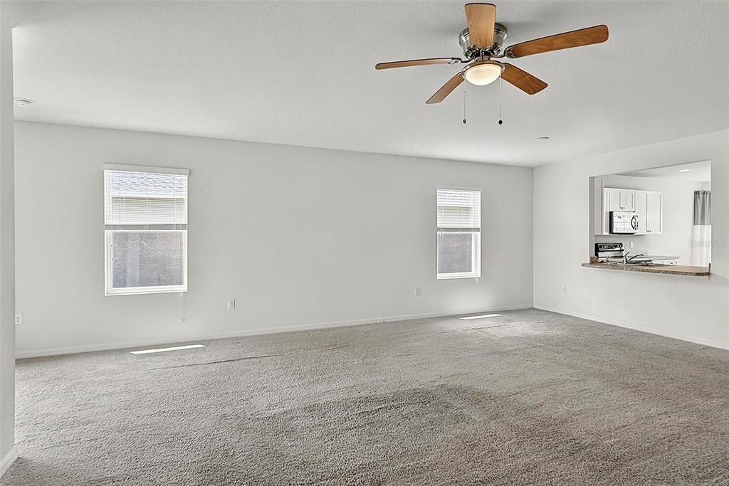For Sale: $350,000 (3 beds, 2 baths, 1760 Square Feet)