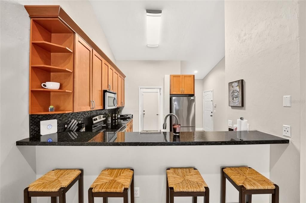 For Sale: $225,000 (2 beds, 2 baths, 1134 Square Feet)