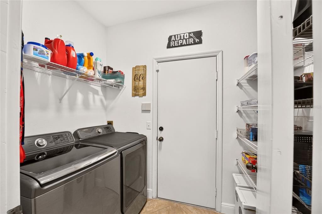 For Sale: $225,000 (2 beds, 2 baths, 1134 Square Feet)
