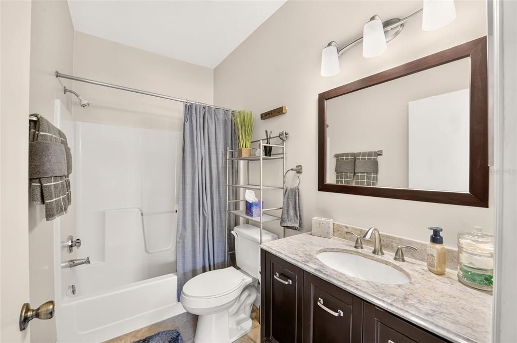 For Sale: $225,000 (2 beds, 2 baths, 1134 Square Feet)