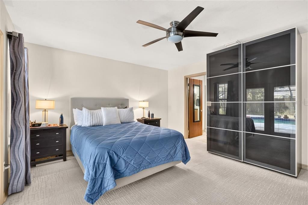 For Sale: $369,000 (3 beds, 2 baths, 1701 Square Feet)