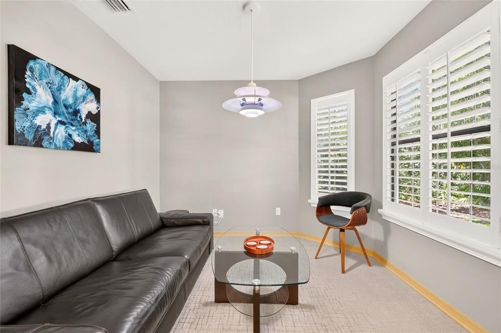 For Sale: $369,000 (3 beds, 2 baths, 1701 Square Feet)