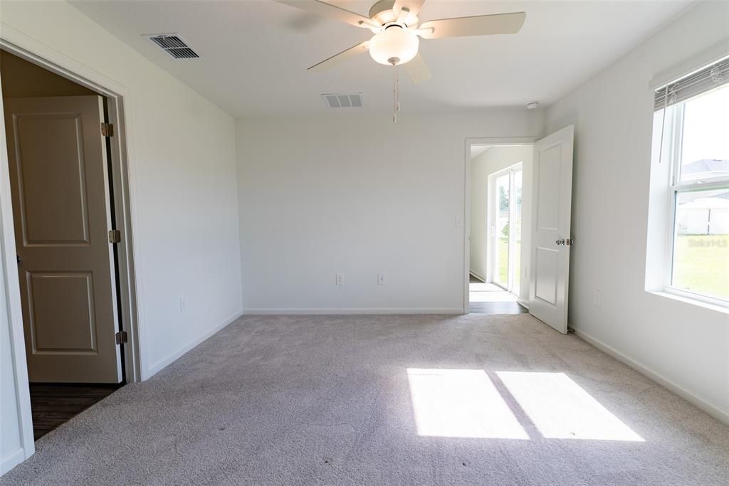 For Rent: $1,850 (3 beds, 2 baths, 1428 Square Feet)